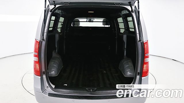Hyundai Starex 2021 — photo 11