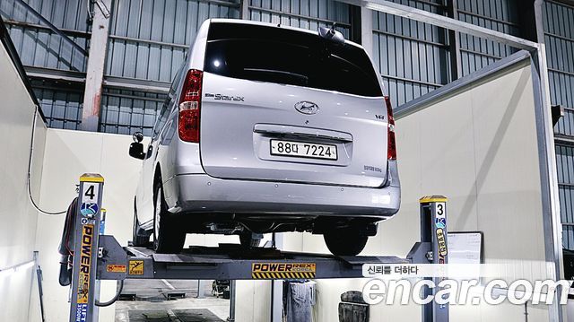 Hyundai Starex 2021 — photo 17