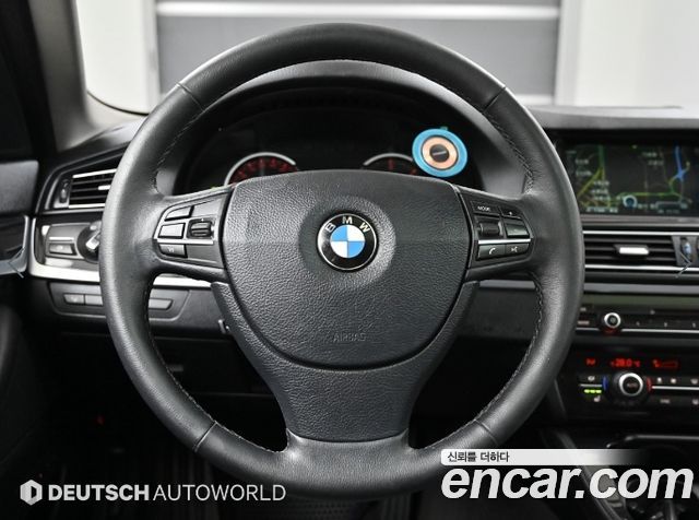 BMW 5-Series 2014 — photo 13