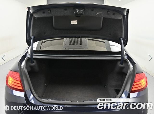 BMW 5-Series 2014 — photo 19