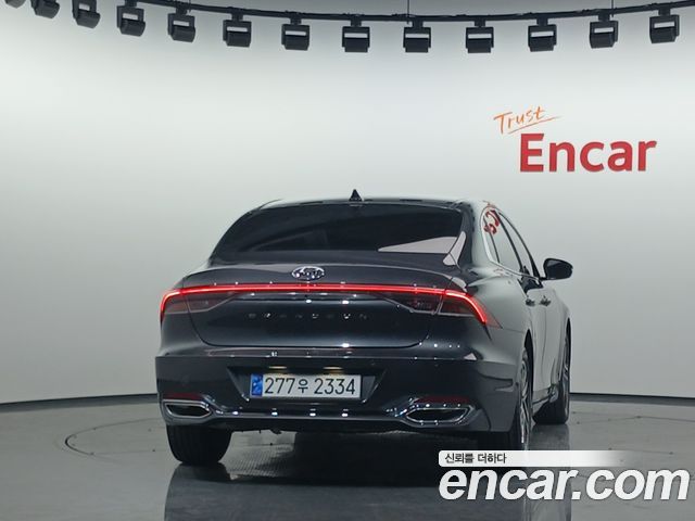 Hyundai Grandeur 2023 — photo 4