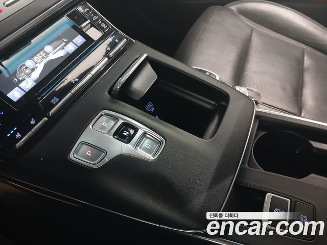 Hyundai Grandeur 2023 — photo 12