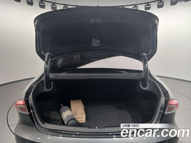 Hyundai Grandeur 2023 — photo 32