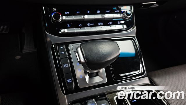 Genesis EQ900 2018 — photo 12