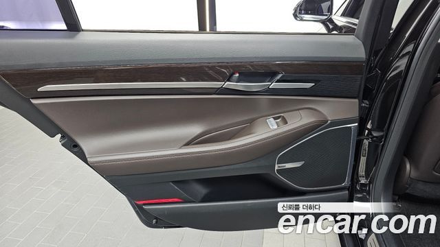Genesis EQ900 2018 — photo 15