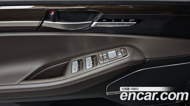 Genesis EQ900 2018 — photo 27