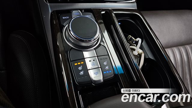 Genesis EQ900 2018 — photo 31
