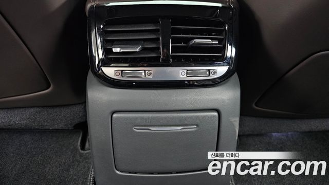 Genesis EQ900 2018 — photo 32