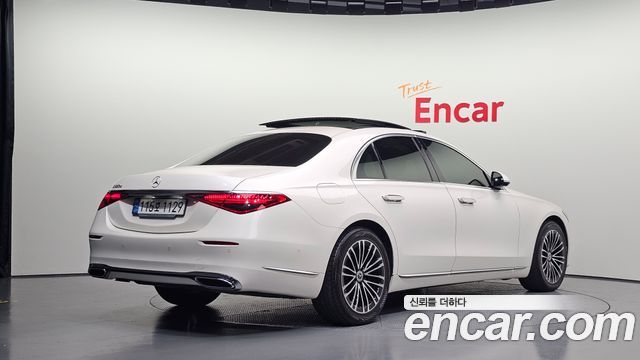 Mercedes-Benz S-Class 2022 — photo 2