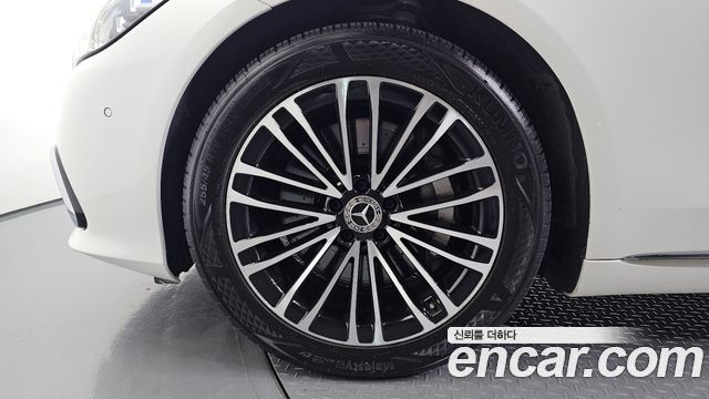 Mercedes-Benz S-Class 2022 — photo 5