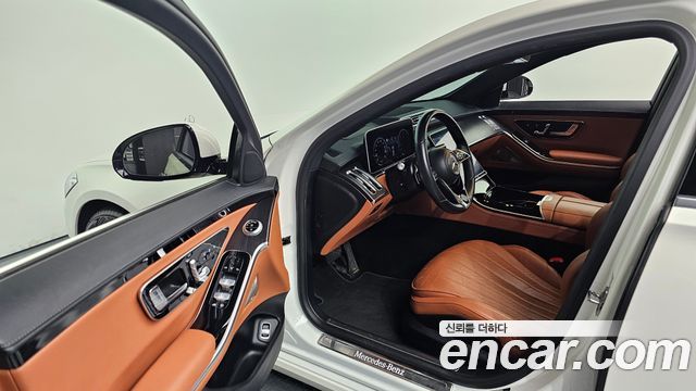 Mercedes-Benz S-Class 2022 — photo 10
