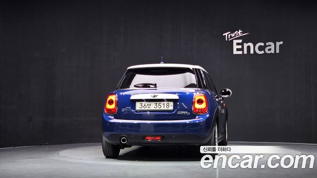 Mini Cooper 2015 — photo 4