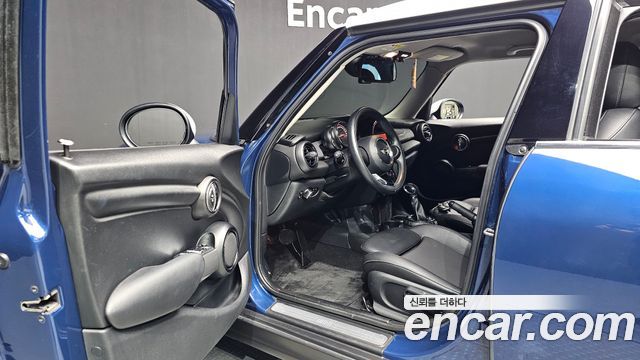 Mini Cooper 2015 — photo 10