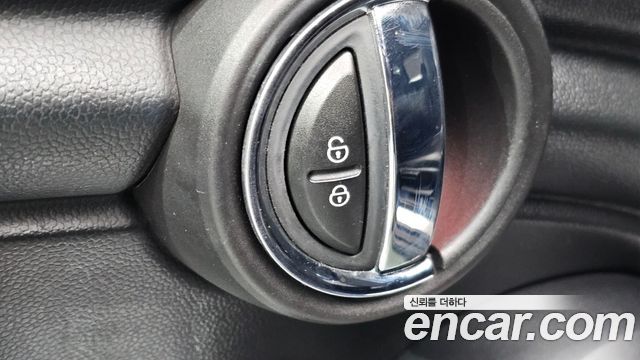 Mini Cooper 2015 — photo 13