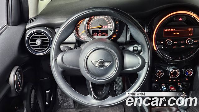 Mini Cooper 2015 — photo 15