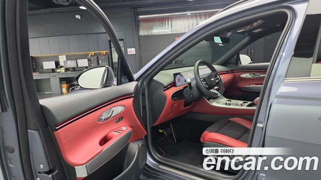 Genesis GV70 2025 — photo 13