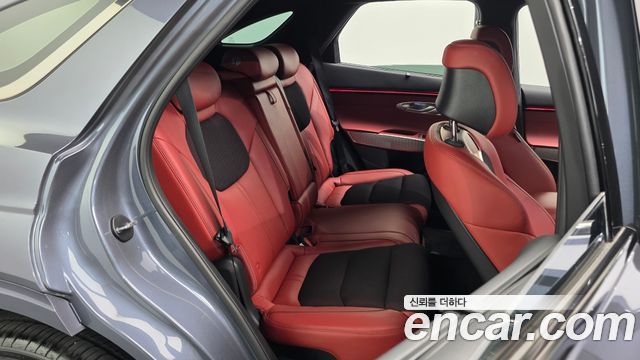 Genesis GV70 2025 — photo 17