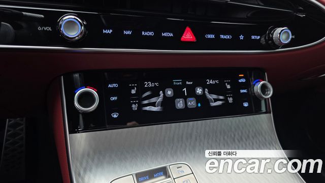 Genesis GV70 2025 — photo 24