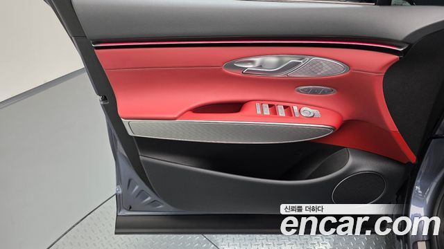 Genesis GV70 2025 — photo 14