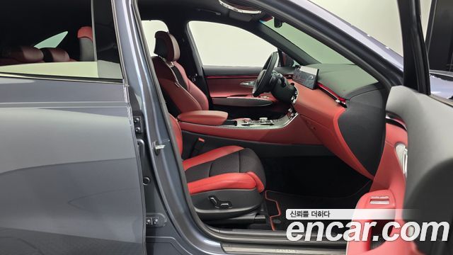 Genesis GV70 2025 — photo 16