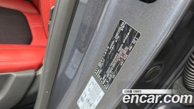 Genesis GV70 2025 — photo 29