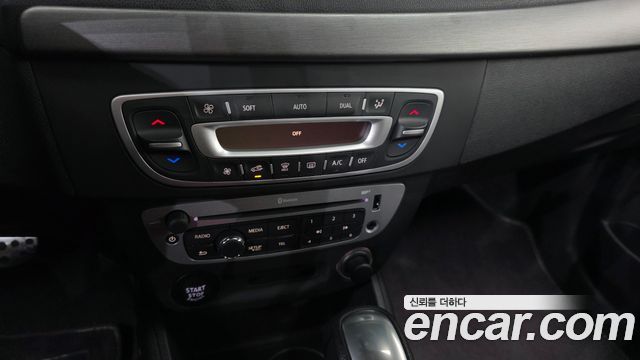 Renault Korea SM3 2018 — photo 21