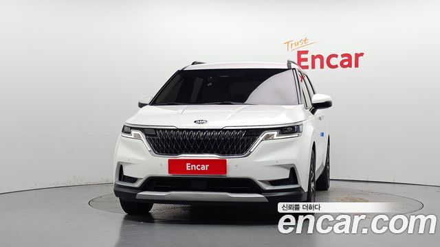 Kia Canival 2021 — photo 3