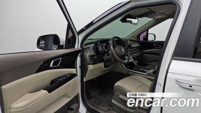 Kia Canival 2021 — photo 10
