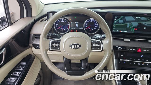 Kia Canival 2021 — photo 13