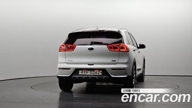 Kia Niro 2017 — photo 4