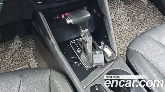 Kia Niro 2017 — photo 12