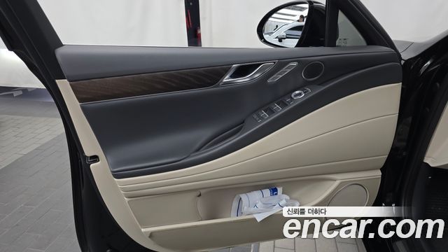 Genesis G80 2022 — photo 14