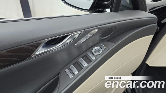Genesis G80 2022 — photo 30