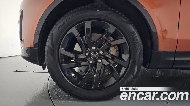 Land Rover Discovery 2020 — photo 5