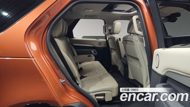 Land Rover Discovery 2020 — photo 18