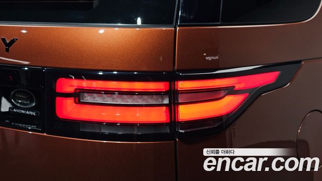 Land Rover Discovery 2020 — photo 9