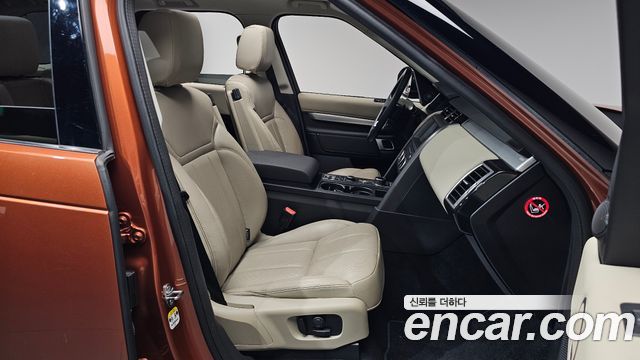 Land Rover Discovery 2020 — photo 16