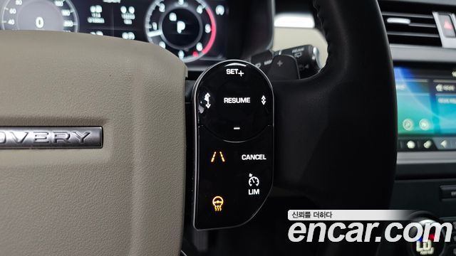 Land Rover Discovery 2020 — photo 37