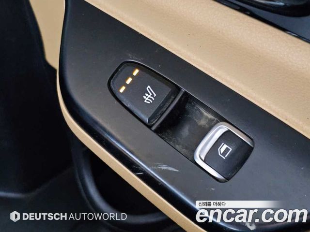 Kia Canival 2023 — photo 16