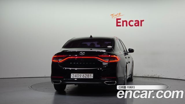 Hyundai Grandeur 2017 — photo 4