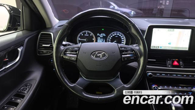 Hyundai Grandeur 2017 — photo 13