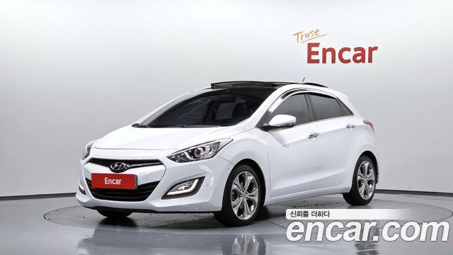 Hyundai i30 2012 — photo 1