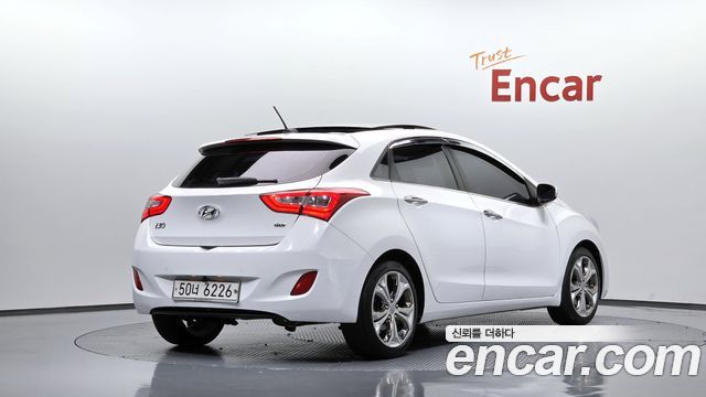 Hyundai i30 2012 — photo 2
