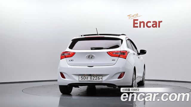 Hyundai i30 2012 — photo 4
