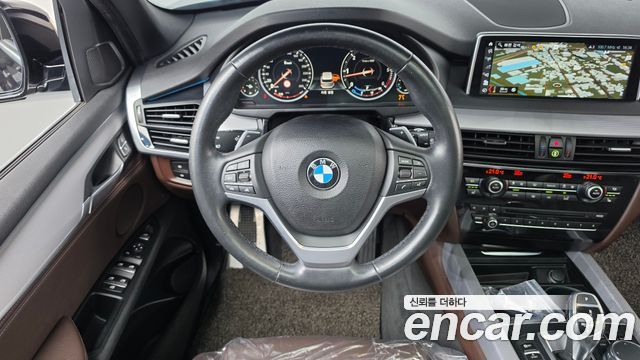 BMW X5 2018 — photo 13
