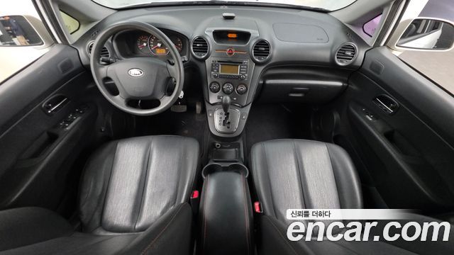 Kia Carens 2011 — photo 7