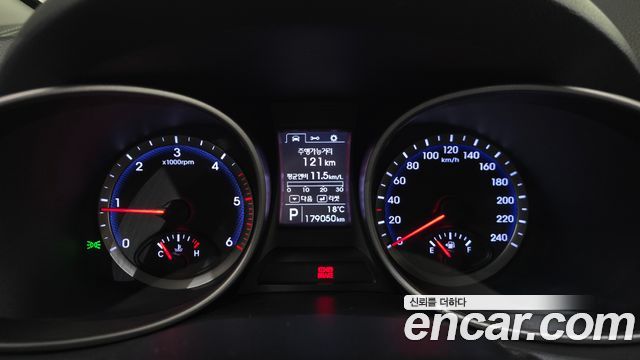 Hyundai Santafe 2013 — photo 11