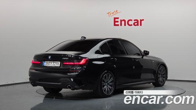 BMW 3-Series 2022 — photo 2