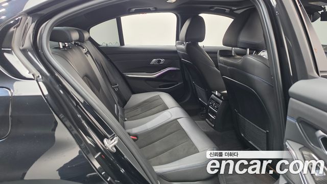 BMW 3-Series 2022 — photo 17