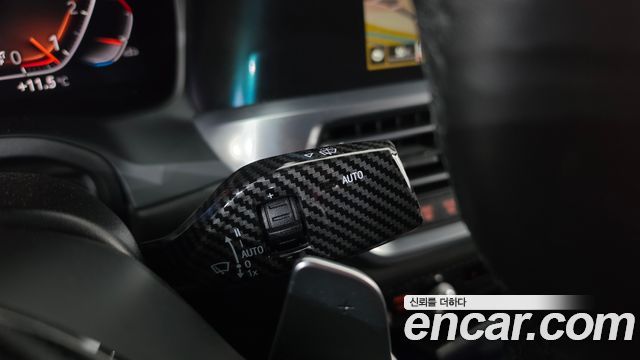 BMW 3-Series 2022 — photo 26